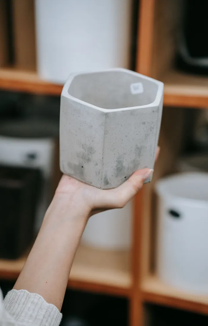 Tay cầm chậu xi măng lục giác